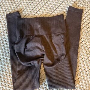 BuffBunny Chocolate Ribbed Legging